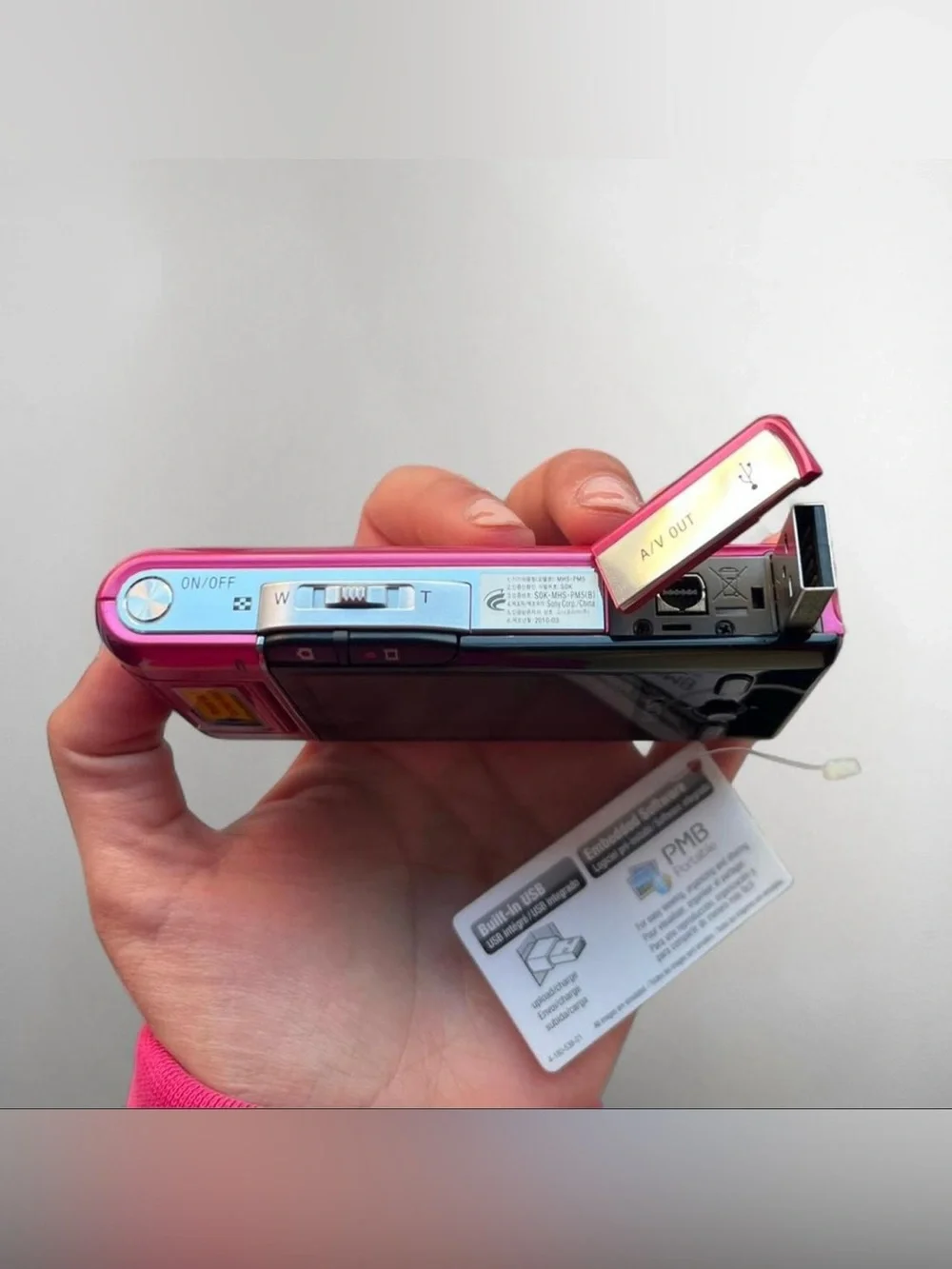 new w box rare Sony Bloggie MHS-PM5K HD pink Pocket Cam w Battery, Case, Charger